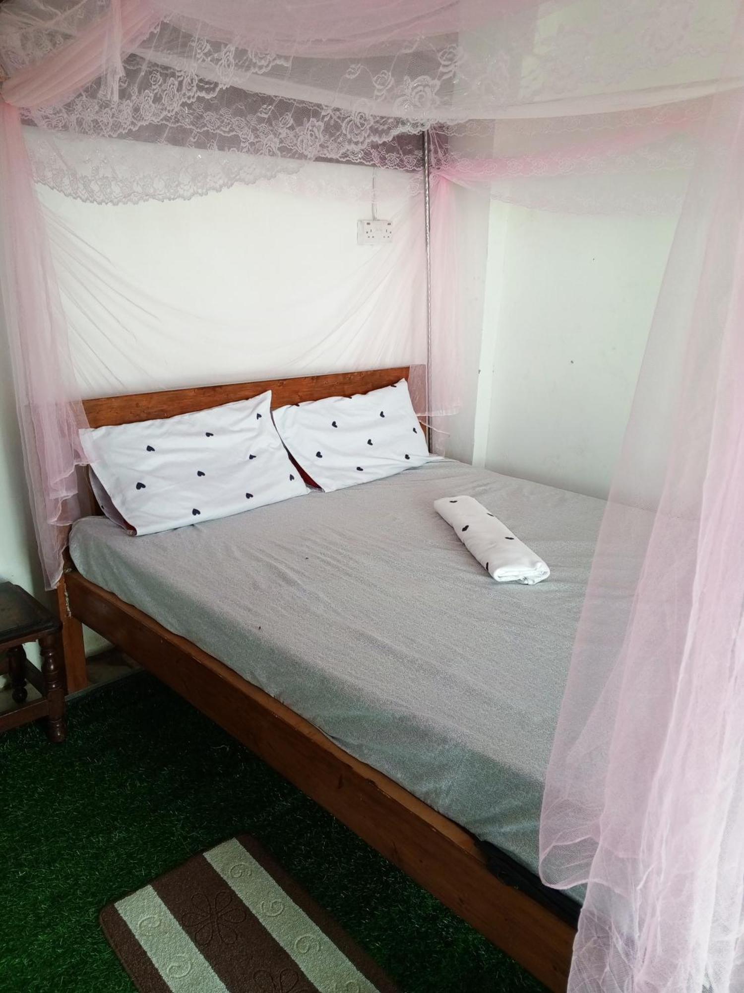 Mikocheni Home Stay Dár Al-Szalám Kültér fotó